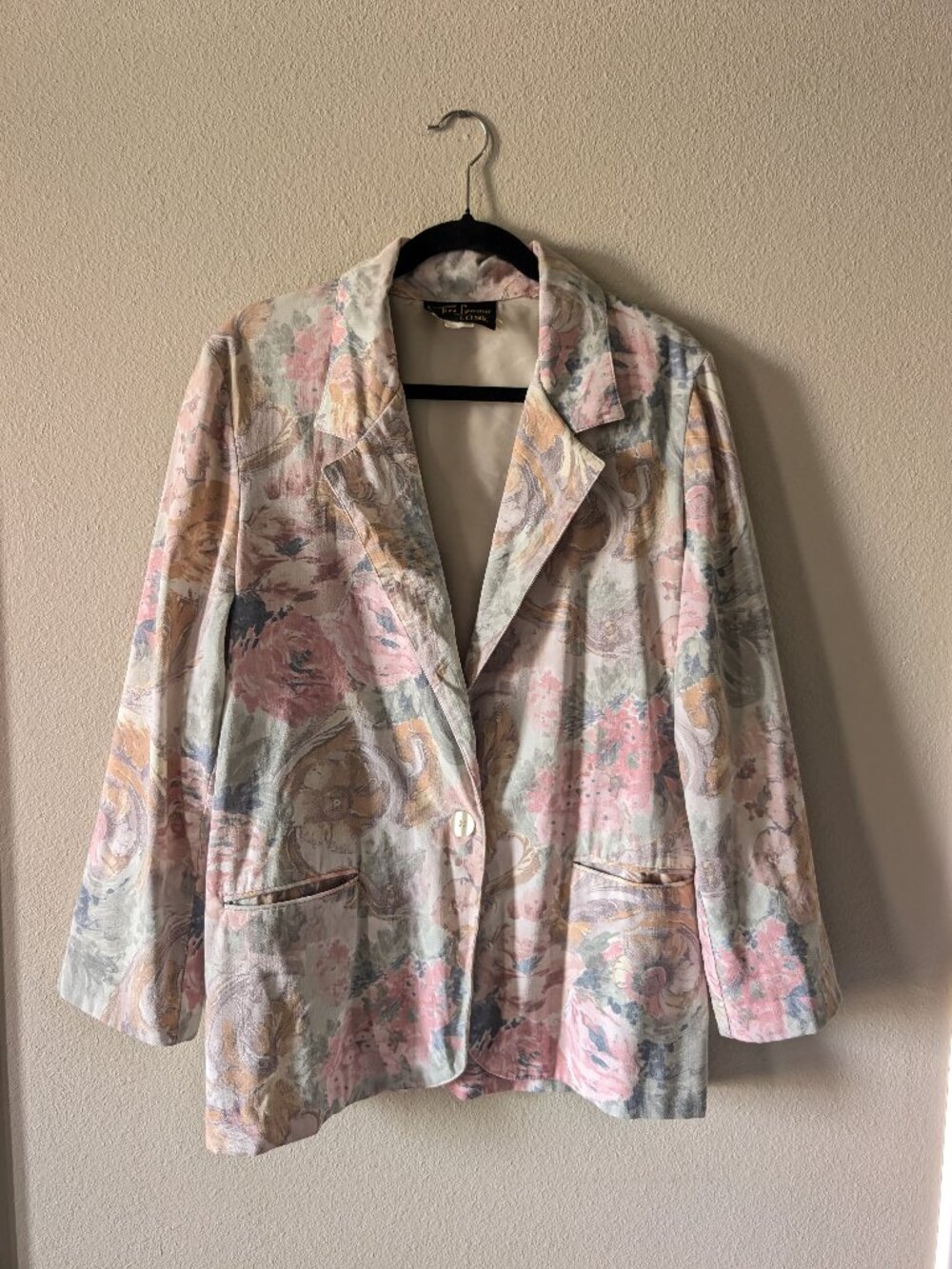 Vintage Floral Blazer